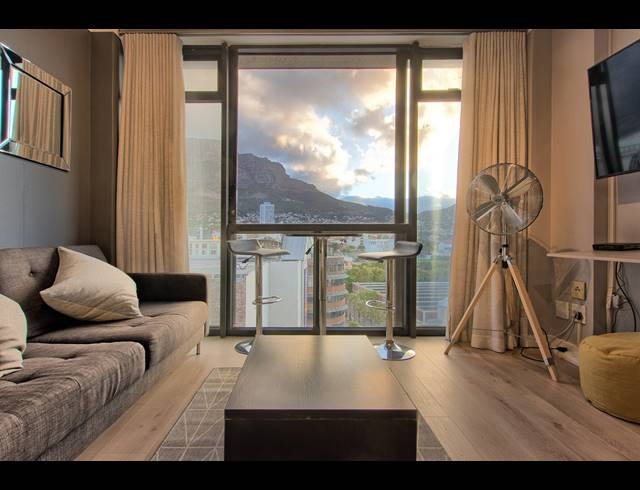 1 BEDROOM APARTMENT TO LET IN CAPE TOWN CITY CENTRE